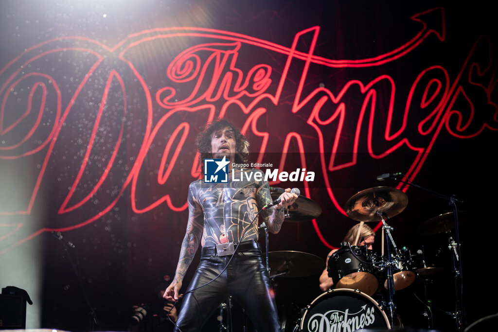 The Darkness - CONCERTS - MUSIC BANDS