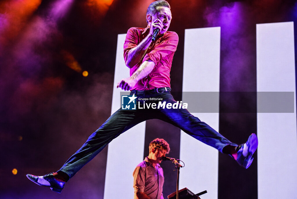 FRANZ FERDINAND Live at Noisy Naples 2026 - CONCERTS - MUSIC BANDS