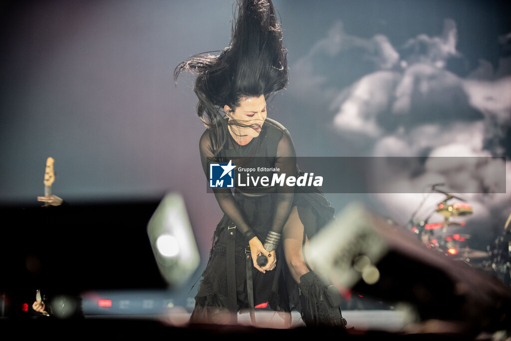Evanescence - Sanctuary Tour - CONCERTS - MUSIC BANDS