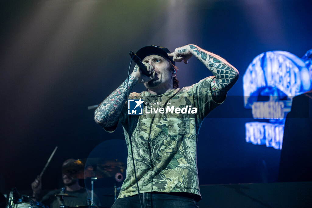 Neck Deep - Opening Simple Plan - CONCERTS - MUSIC BANDS