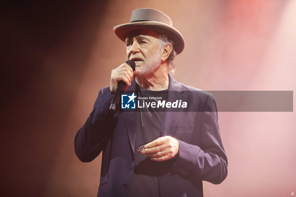 Francesco De Gregori - CONCERTS - SINGERS AND ARTISTS