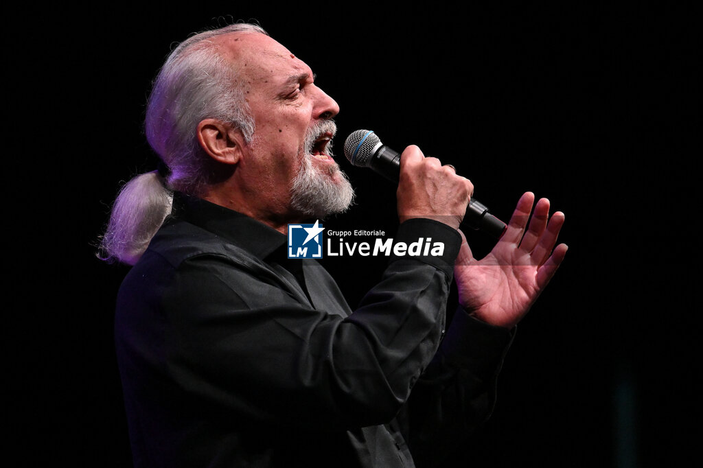 EUGENIO FINARDI TUTTO ’75-’25 TOUR - CONCERTS - SINGERS AND ARTISTS