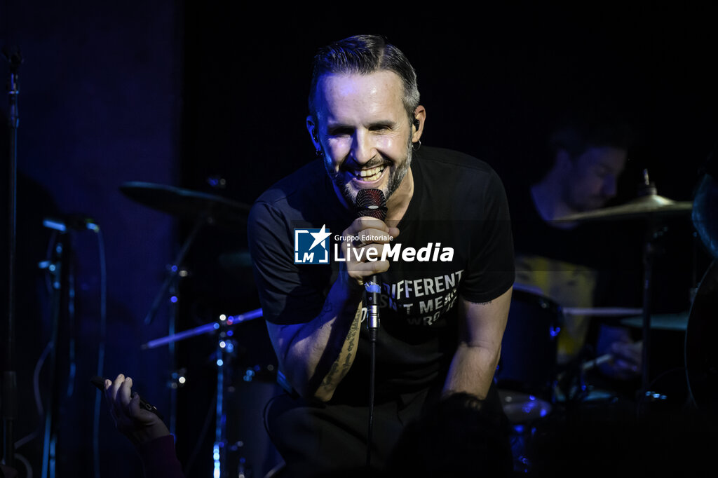 Roberto Casalino - IL FABBRICANTE DI RICORDI LIVE 2026 - CONCERTS - SINGERS AND ARTISTS