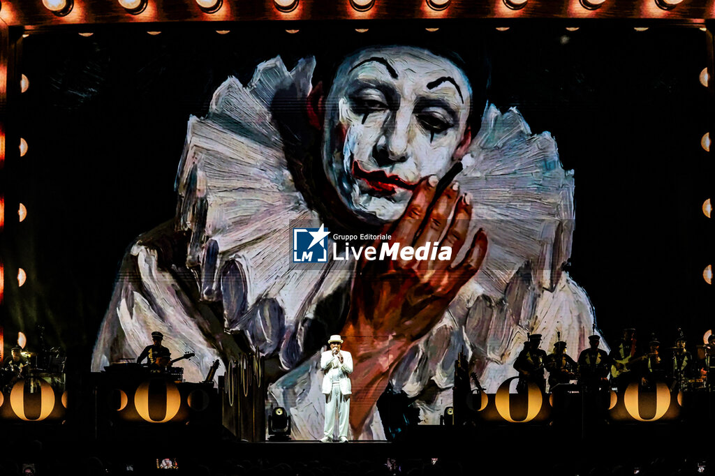 Renato Zero - Torino - 2° serata - CONCERTS - SINGERS AND ARTISTS