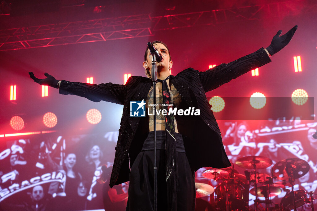 Achille Lauro - Palazzetti - CONCERTS - SINGERS AND ARTISTS