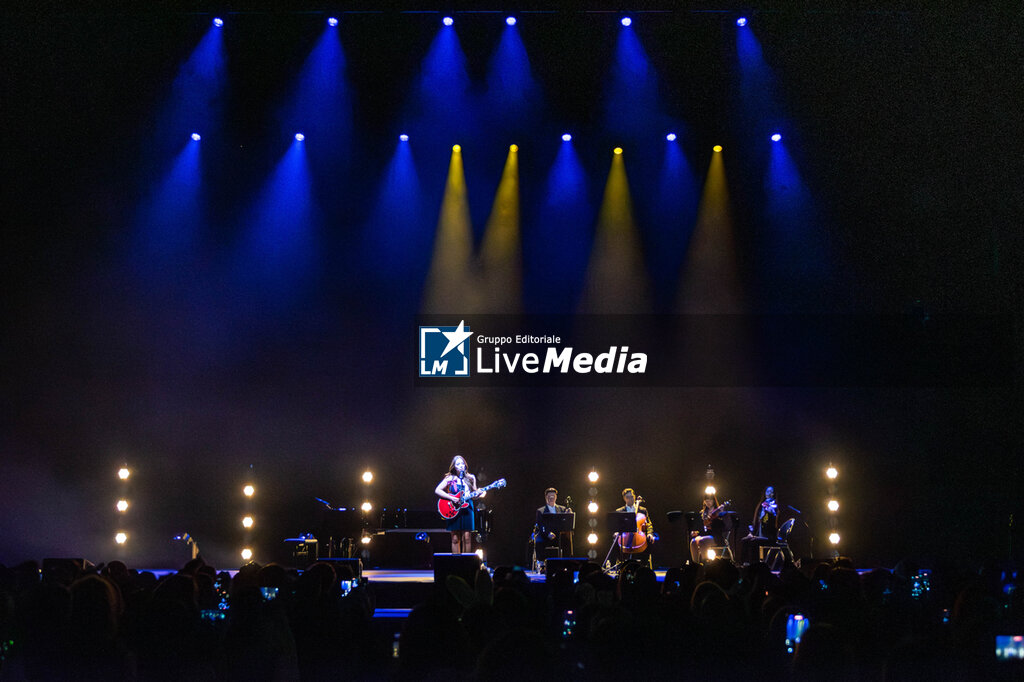 Laufey - A Matter of Time Tour  - CONCERTS - SINGERS AND ARTISTS