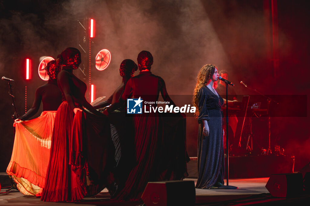 Delia - SICILIA BEDDA TOUR - CONCERTS - SINGERS AND ARTISTS