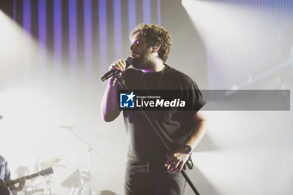 Tommaso Paradiso Palasport 2026 - CONCERTS - SINGERS AND ARTISTS