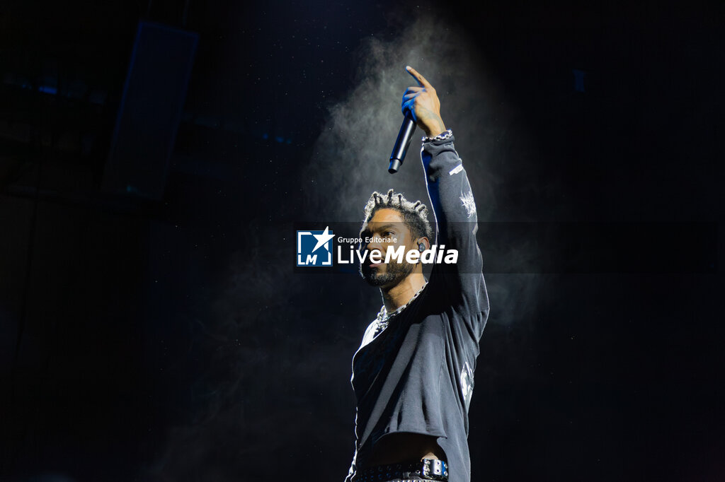 Miguel - Caos Tour - CONCERTS - SINGERS AND ARTISTS