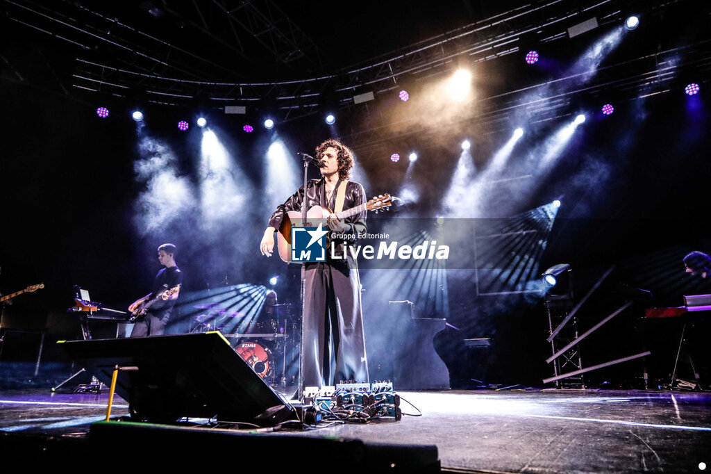 Ermal Meta - CONCERTS - SINGERS AND ARTISTS