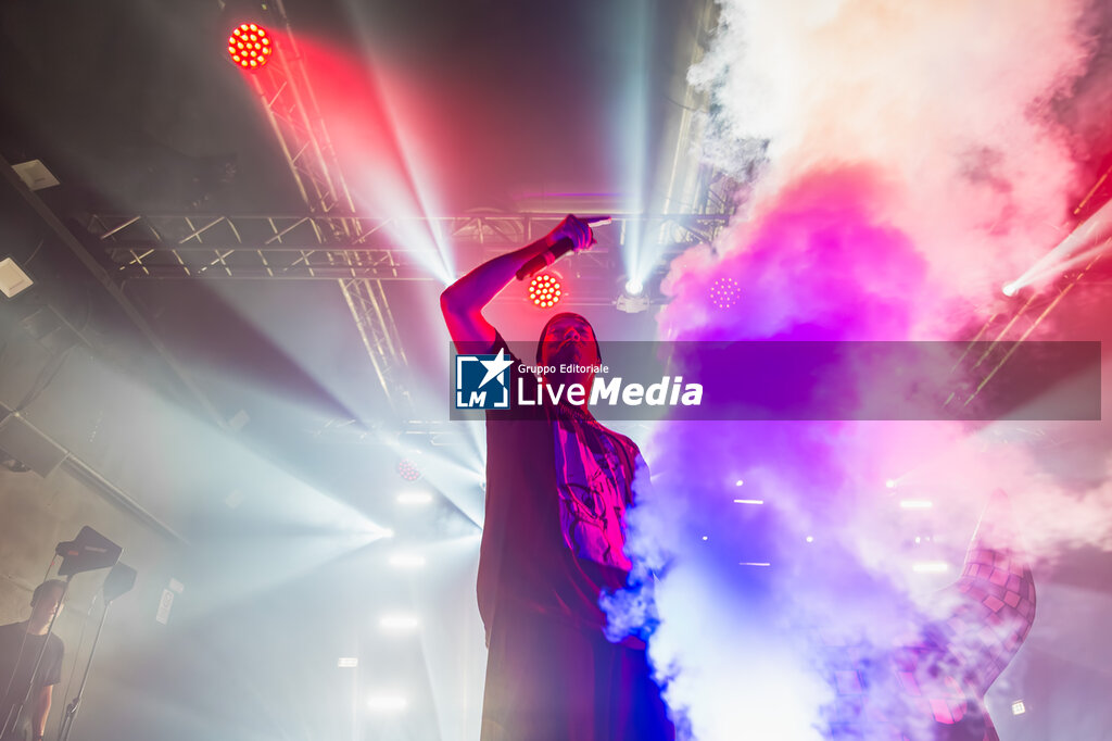 JOEY VALENCE & BRAE - hiperyouht world tour  - CONCERTS - SINGERS AND ARTISTS