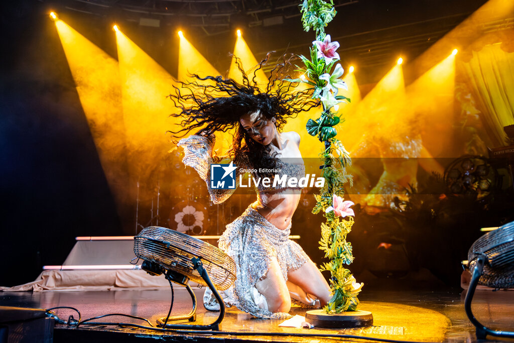Naïka - Eclesia Tour - CONCERTS - SINGERS AND ARTISTS