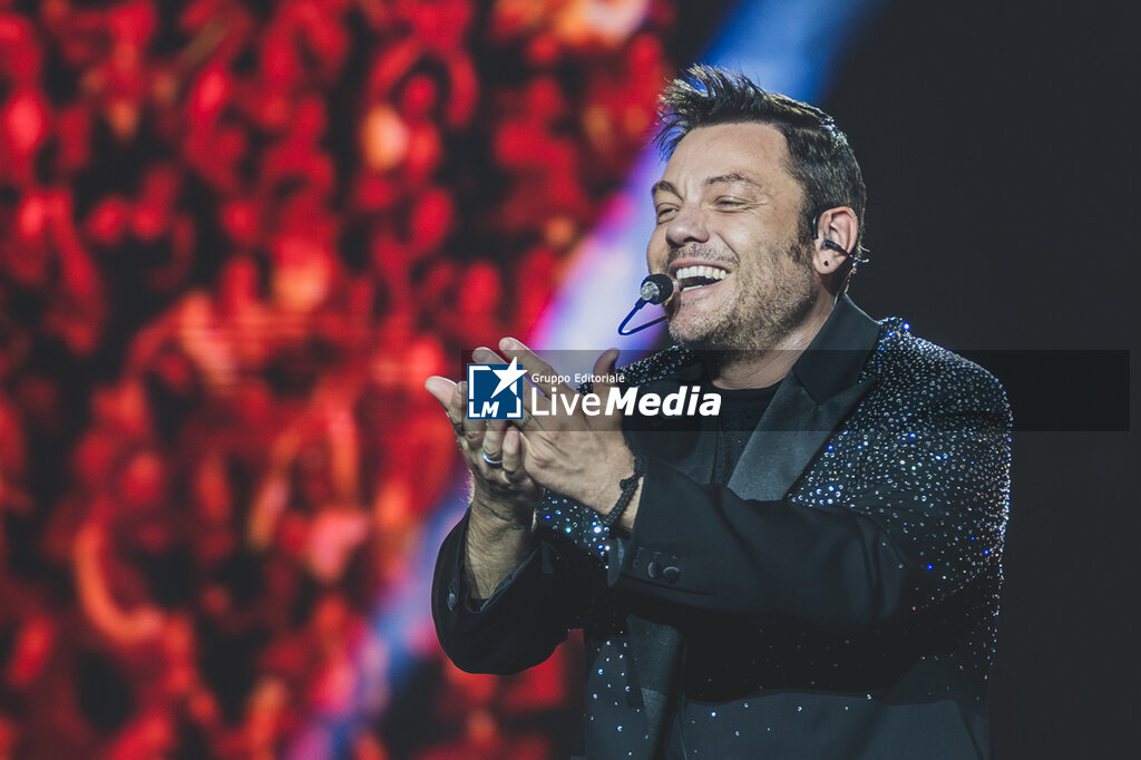 Tiziano Ferro - STADI26 - CONCERTS - SINGERS AND ARTISTS