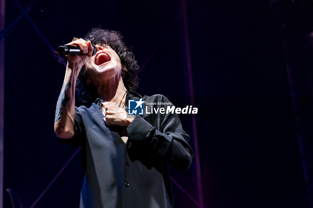LP - All Is Not Lost World Tour 2026 - CONCERTS - SINGERS AND ARTISTS