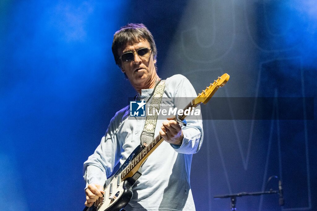 Johnny Marr - CONCERTS - SINGERS AND ARTISTS