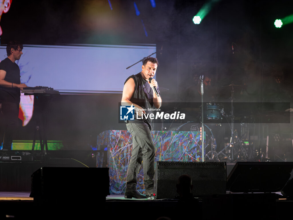 Francesco Gabbani - CONCERTS - SINGERS AND ARTISTS