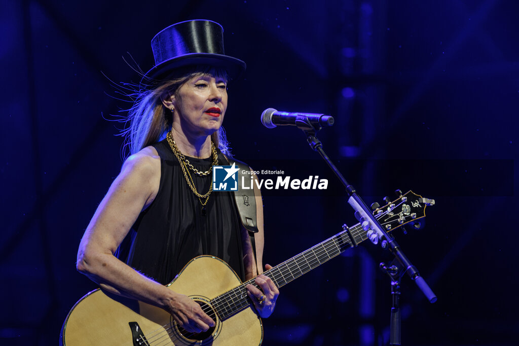 Suzanne Vega - Flying with Angels Tour 2026 - CONCERTS - SINGERS AND ARTISTS