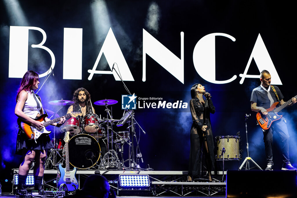 BIANCA ATZEI SANREMO  - CONCERTS - SINGERS AND ARTISTS