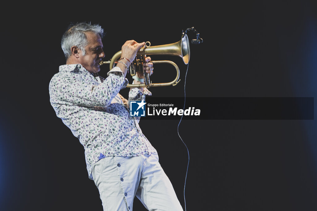 Paolo Fresu - Heroes. Tribute to David Bowie - CONCERTS - SINGERS AND ARTISTS