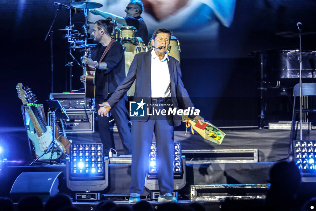 Gianni Morandi - CONCERTS - SINGERS AND ARTISTS