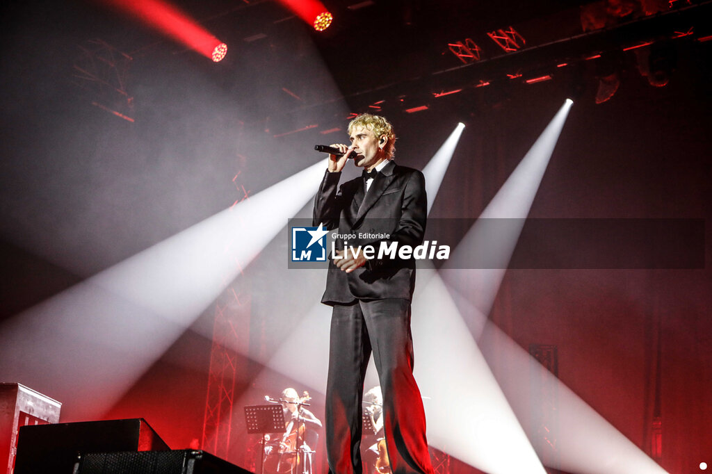 Mr Rain - CONCERTS - SINGERS AND ARTISTS