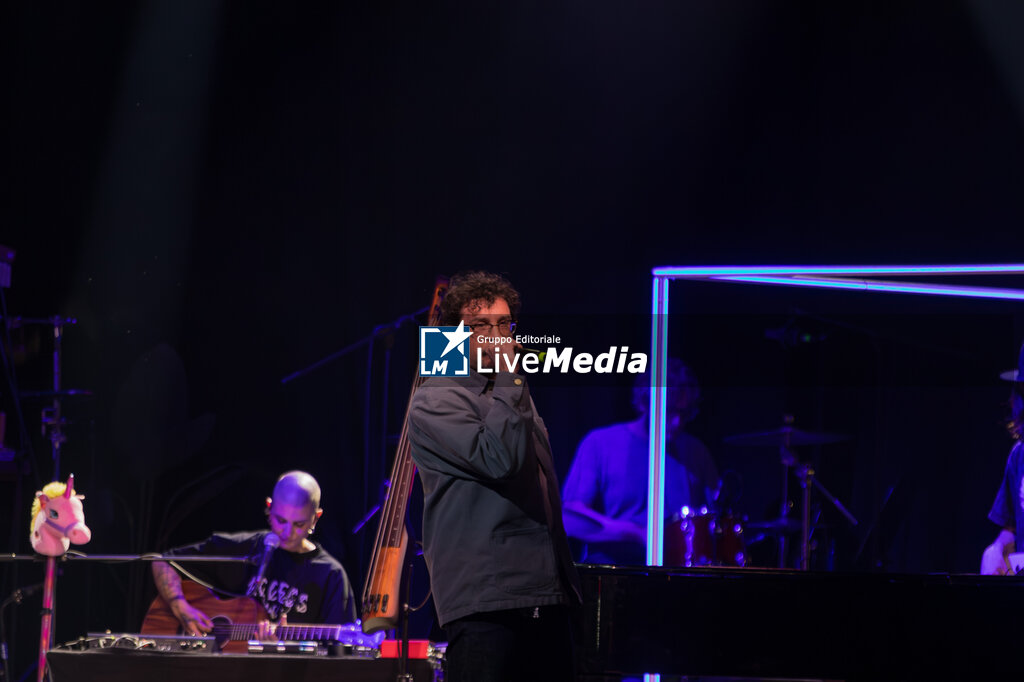 Capital Jam - 8 date  - SHOWS - SINGERS AND ARTISTS