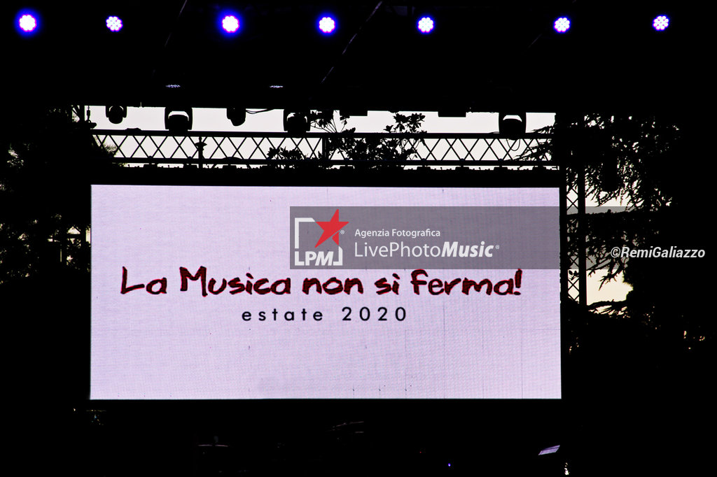 Nomadi la Musica non si ferma - CONCERTI - BAND ITALIANE