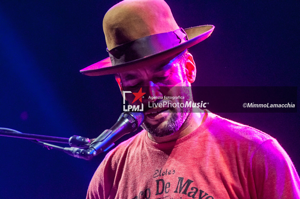 Ben Harper and The Innocent Criminals - CONCERTI - CANTANTI E ARTISTI STRANIERI