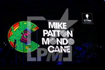 Mike Patton - Mondo Cane - CONCERTS - SINGER AND ARTIST