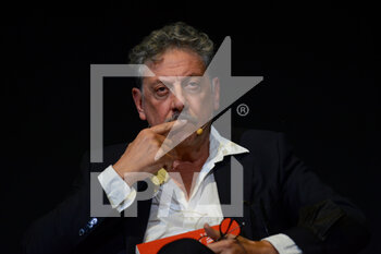 2021-11-16 - Sergio Castellitto, actor - PRESENTATION OF THE BOOK "LA CASA DI ROMA" BY PIERLUIGI "PIGI" BATTISTA - NEWS - CULTURE