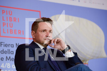 2021-12-04 - Rafał Trzaskowski, Mayor of Warsaw - “PIù LIBRI PIù LIBERI" THE NATIONAL FAIR OF SMALL AND MEDIUM PUBLISHING - NEWS - CULTURE