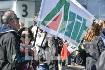 2021-10-14 - Images of the demonstration of Alitalia employees at Fiumicino Airport, protesting the closure of the Company, Fiumicino, Italy October 14, 2021 - DEMONSTRATION OF ALITALIA EMPLOYEES - NEWS - WORK