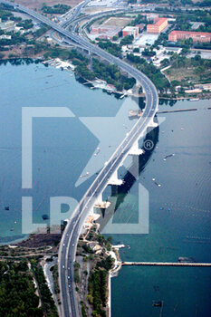 2021-11-28 - Taranto, Bridge Tip Pen Pizzone. - TARANTO, SEASIDE TOWN - REPORTAGE - PLACES