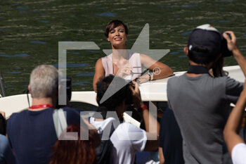 2021-09-01 - Roberta Giarrusso is seen arriving at the 78th Venice International Film Festival on September 01, 2021 in Venice, Italy. - 78° MOSTRA DEL CINEMA DI VENEZIA 2021 - NEWS - VIP