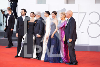 2021-09-01 - Madre Paralelas cast arrive on the red carpet ahead of the 
