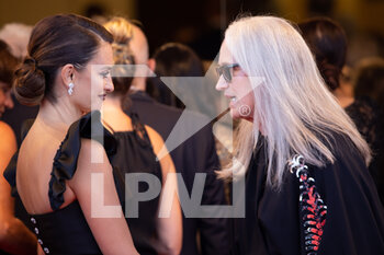 2021-09-01 - Penélope Cruz and Jane Campion arrive on the red carpet ahead of the 