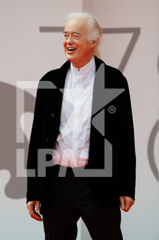 2021-09-04 - Jimmy Page arrives for the screening of the film 