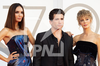 2021-09-04 - (R-L) Esther Acebo, Jaime Lorente and Eugenia Silva attend the red carpet of the movie 