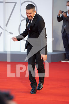 2021-09-04 - Antonio Banderas attends the red carpet of the movie 