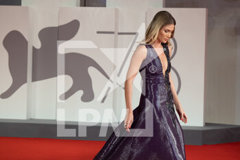2021-09-05 - Mireia Lalaguna attends the red carpet of the movie 