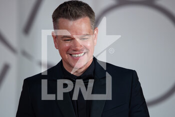 2021-09-10 - Matt Damon attends the red carpet of the movie 
