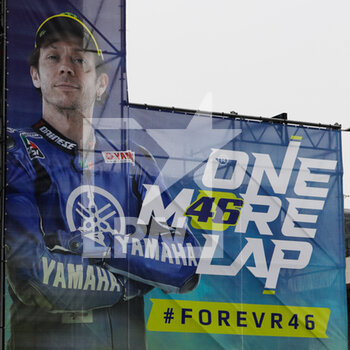 2021-11-25 - Yamaha One More Lap VR46 event banner - ONE MORE LAP - NEWS - VIP
