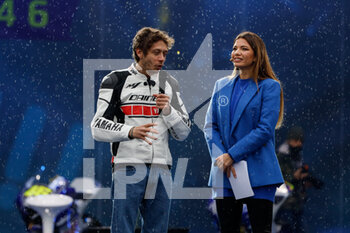 2021-11-25 - Valentino Rossi and Federica Masolin (Sky Sport) - ONE MORE LAP - NEWS - VIP