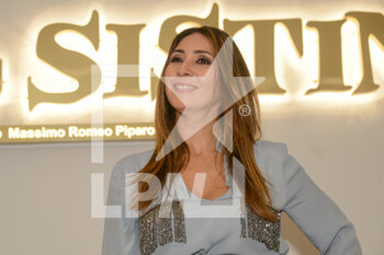 2021-12-07 - Roberta Ammendola, journalist - OPENING NIGHT OF THE RESTORED SISTINA THEATER AND THE PREMIèRE OF THE MUSICAL "MAMMAMIA!" - NEWS - VIP