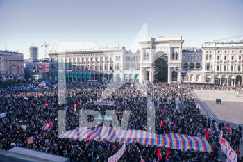 2022-02-26 - Rally to demonstrate against the Russian military invasion of Ukraine on February 26, 2022 in Piazza Duomo in Milan, Italy. Russia launched a full-scale invasion of Ukraine this morning that has drawn international condemnation. - PROTESTERS DEMONSTRATE IN MILANO AGAINST RUSSIAN INVASION OF UKRAINE - NEWS - CHRONICLE