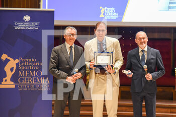 2022-10-20 - Geremia Award 2022 -Memo Geremia Prize Alì Librai a Enzo Beretta - PREMIO GEREMIA 2022 - NEWS - CULTURE