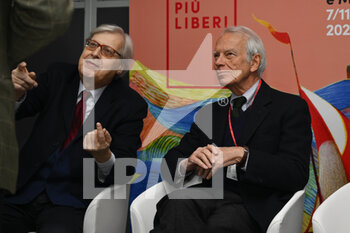 2022-12-07 - Vittorio Sgarbi and Ricardo Franco Levi during the inauguration of the Più Libri Più Liberi event, December 7 at the La Nuvola Congress Center, Rome, Italy - PIù LIBRI PIù LIBERI - DAY 1 - NEWS - CULTURE