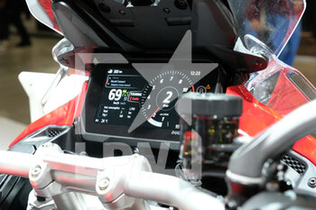 2022-11-08 - Details of Ducati Motorcycle dashboard  - EICMA - 2022 INTERNATIONAL CYCLE AND MOTORCYCLE EXPOSITION - NEWS - EVENTS