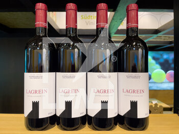 2022-04-10 - Bottles of South Tyrol Lagrein  wines exposed in 2022 edition of Vinitaly fair in Verona - 54TH EDITION OF VINITALY - INTERNATIONAL FAIR OF WINES IN VERONA - NEWS - EVENTS