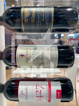 2022-04-10 - Chianti classico bottles exposed in 2022 edition of Vinitaly fair in Verona - 54TH EDITION OF VINITALY - INTERNATIONAL FAIR OF WINES IN VERONA - NEWS - EVENTS
